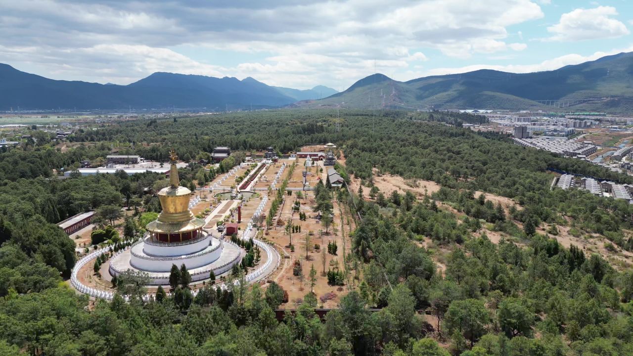  航拍云南丽江金塔景区4A景区