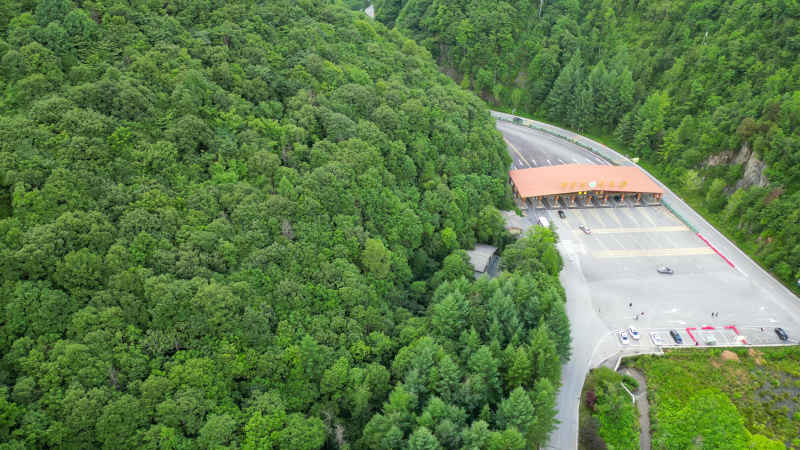 航拍湖北神农架神农顶大九湖景区