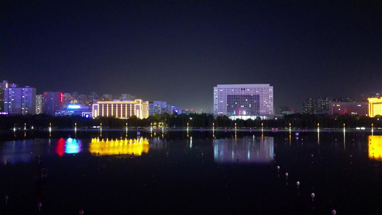 航拍洛阳开元湖洛阳市政府夜景