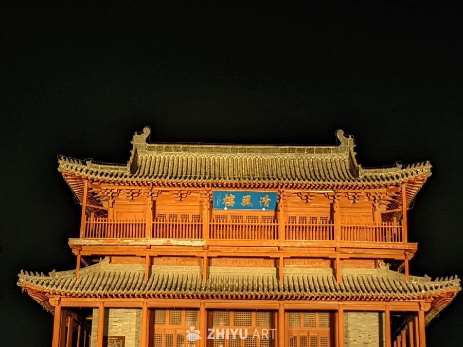夜幕下的古楼