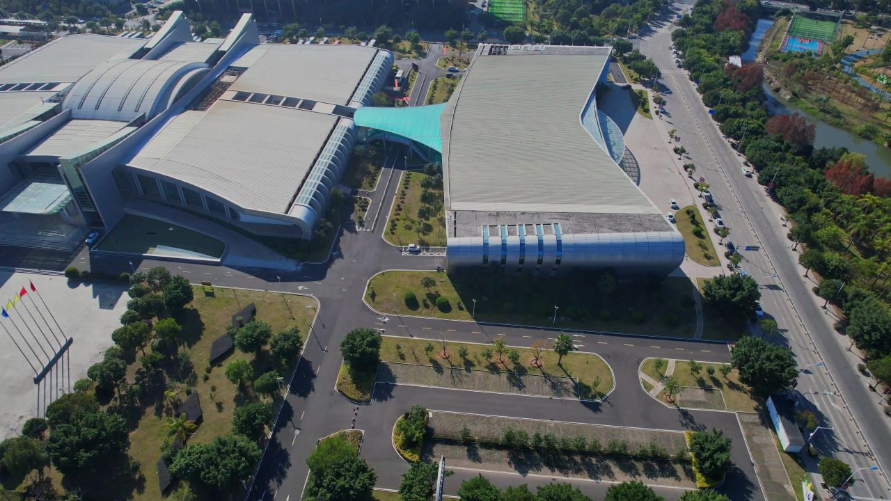 航拍宁德市会展中心景观