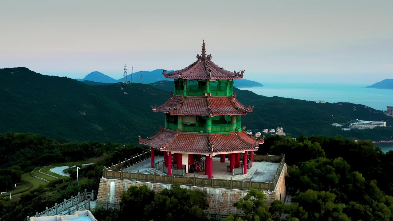 东澳岛二四年十月蜜月阁傍晚航拍二