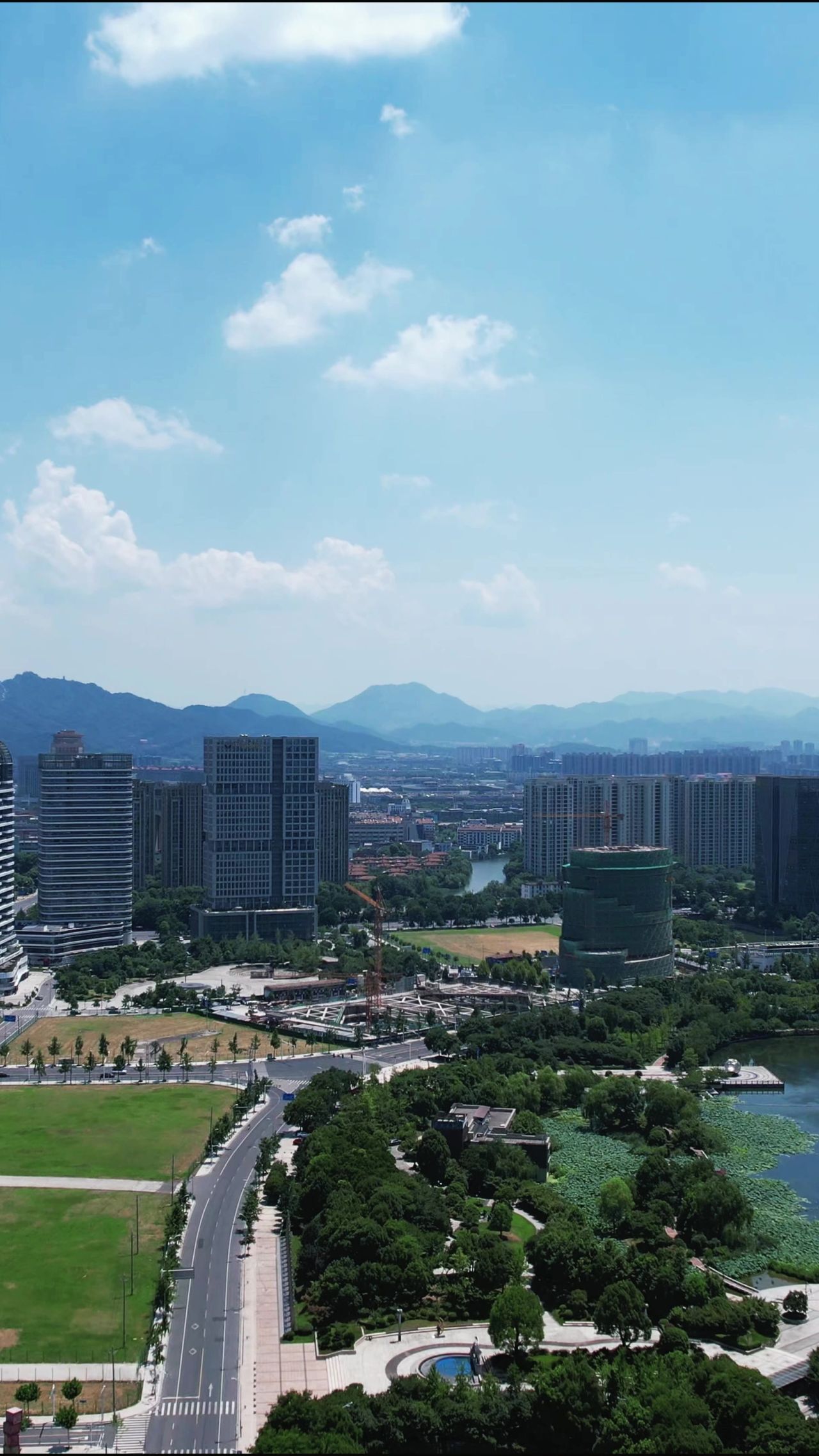 浙江绍兴城市风光地标建筑竖屏航拍 