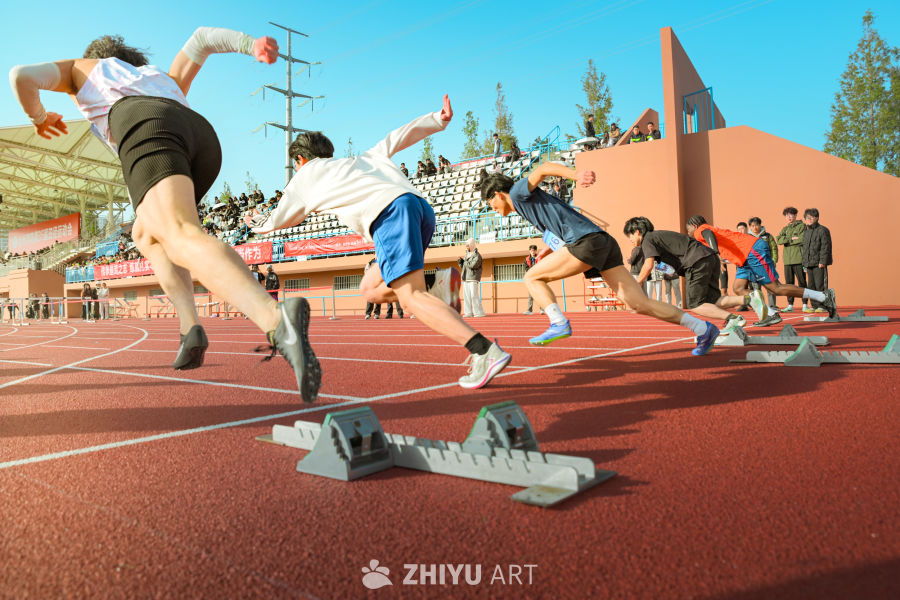 田径赛场起跑瞬间：青春的爆发力在此刻迸发