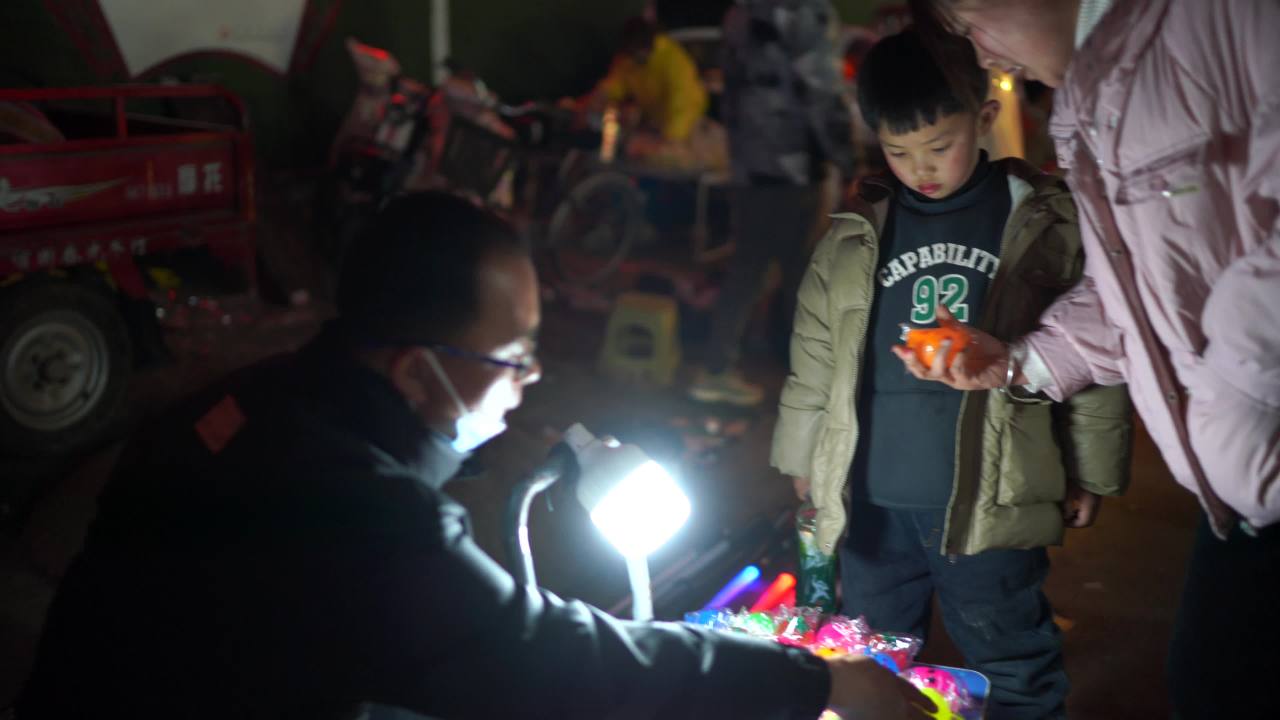 夜市玩具摊