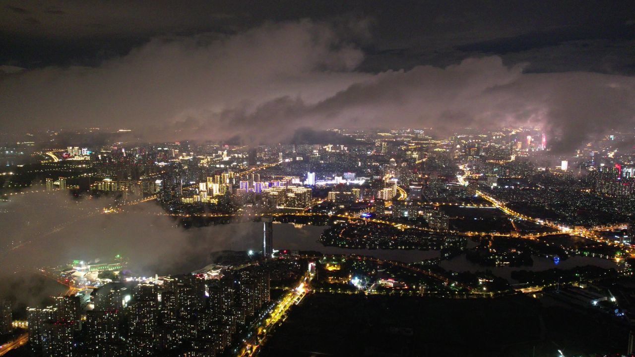 夜空云层延时拍摄