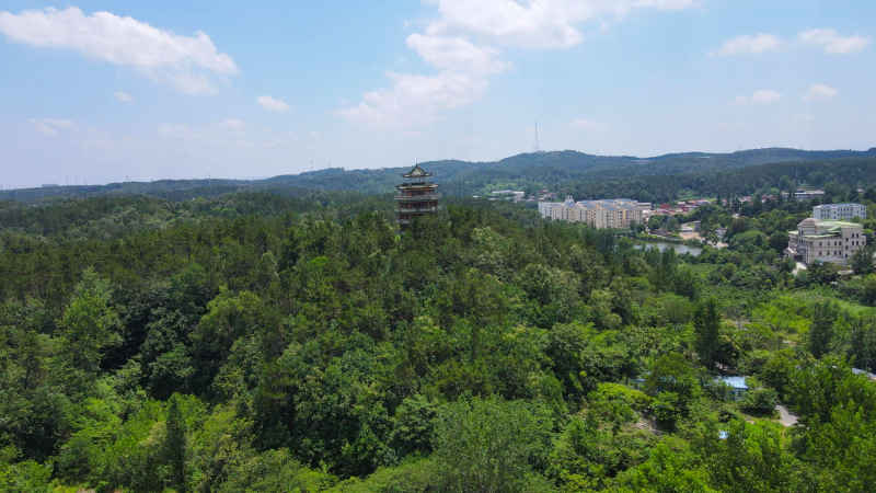 航拍湖北随州白云公园烈士陵园望城楼