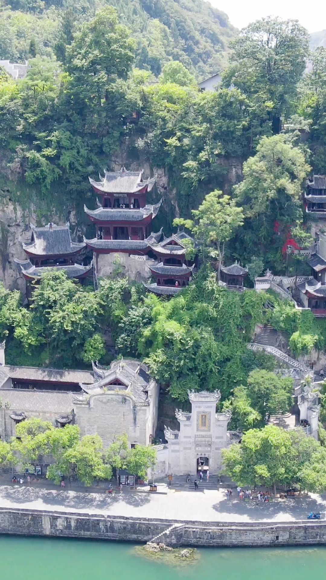 旅游景区贵州镇远古镇竖屏航拍
