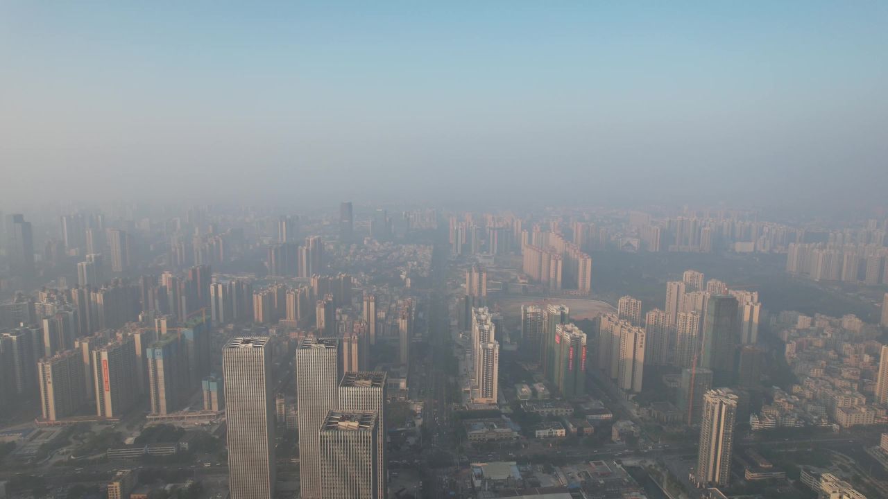 广州湛江城市清晨迷雾日出航拍
