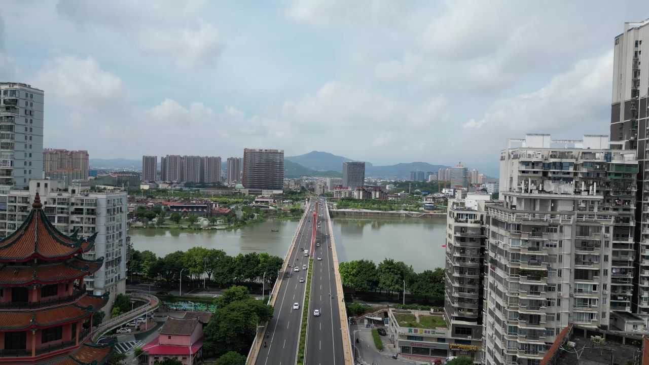 航拍福建漳州城市风光