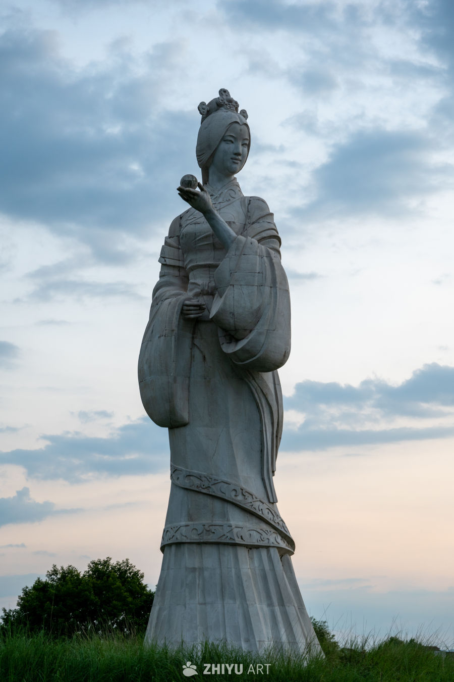 天汉楼神女广场 53