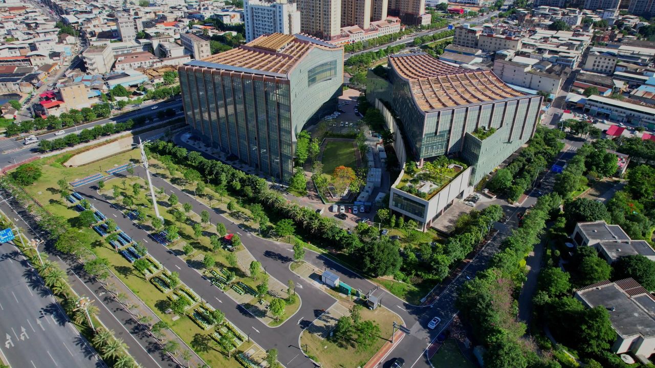 航拍漳州市图书馆景观