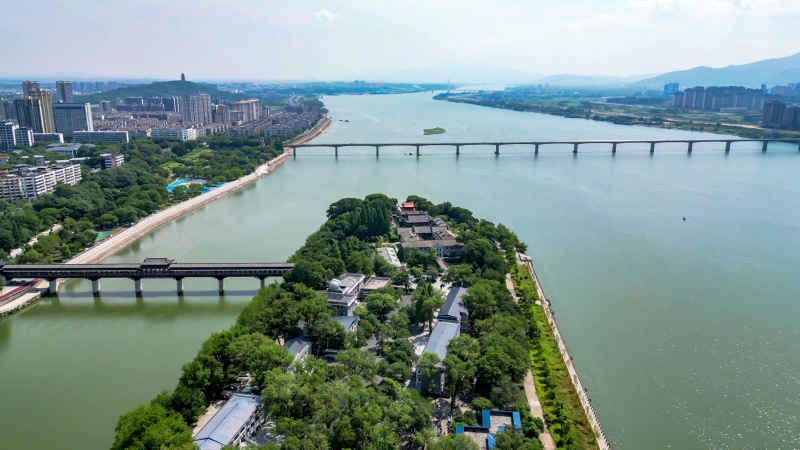 江西吉安城市风光旅游景区航拍图