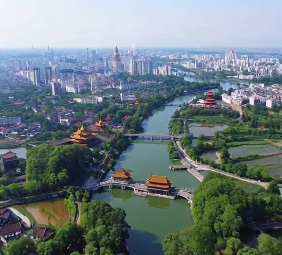 扬州航拍：古韵与现代交融的江南水乡城市风光