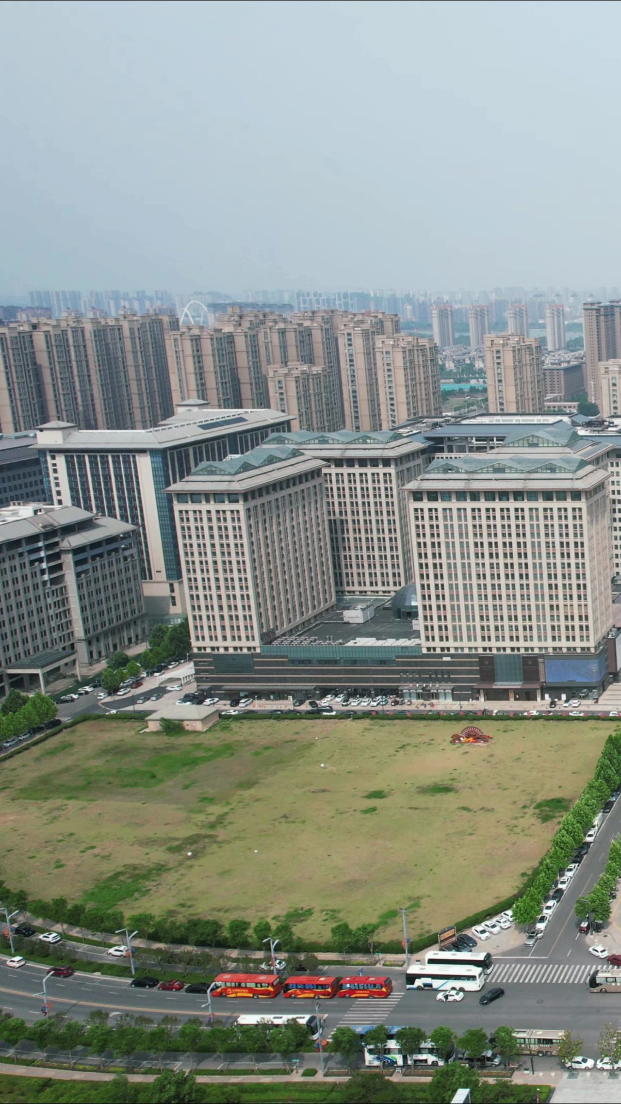 航拍河南开封城市建设
