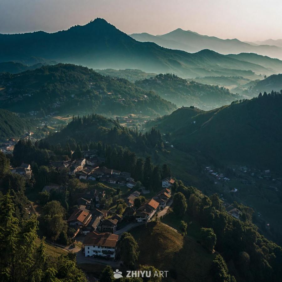 一座城镇坐落在山谷之中，周围环绕着郁郁葱葱的绿色山