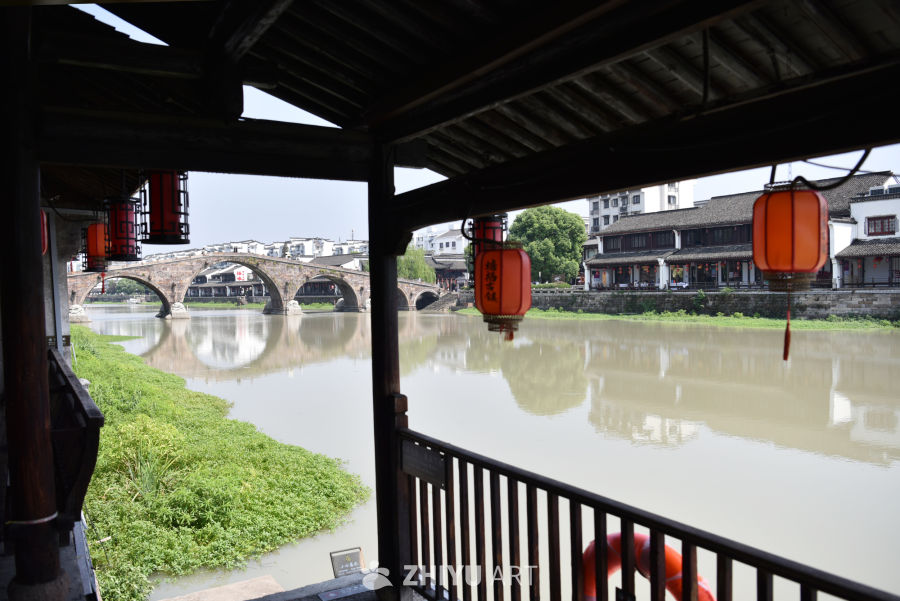 运河边西塘古镇