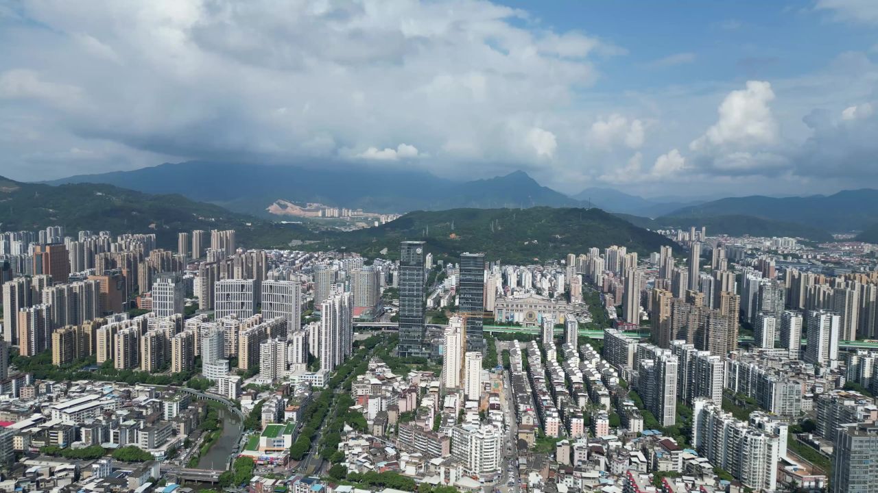  航拍福建龙岩城市大景