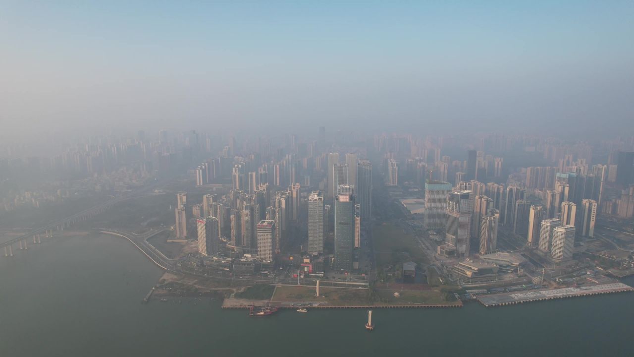 广州湛江城市清晨迷雾日出航拍