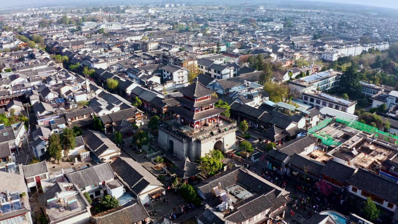 云南大理古城五华楼城市建筑航拍