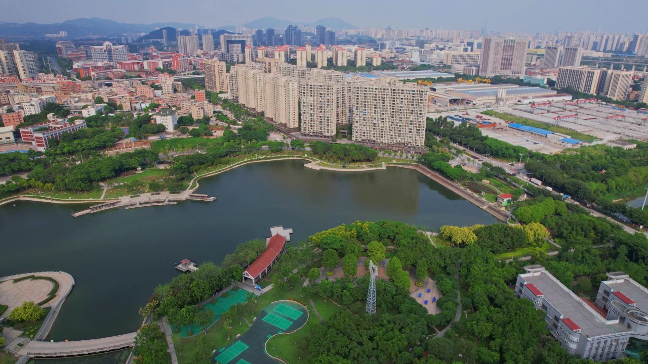 航拍厦门风景湖公园