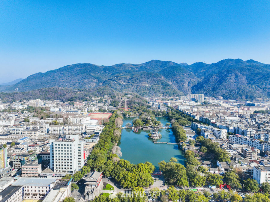 航拍浙江临海台州府城城区风光 53