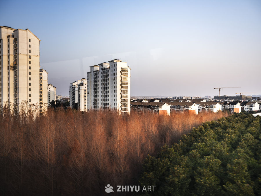 秋日城市住宅风光