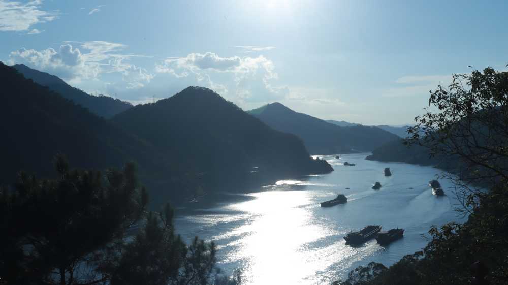 等日落呀