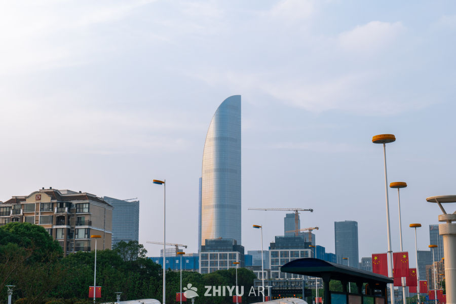 都市天际线与现代建筑