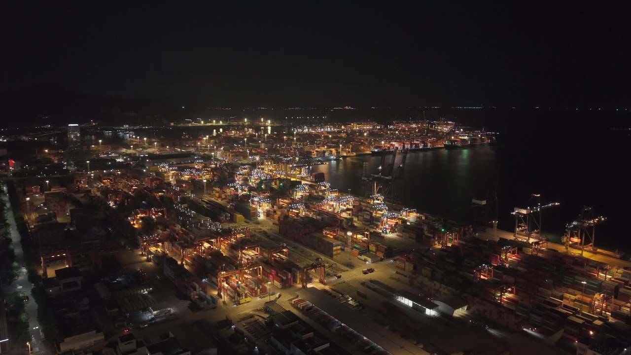 维港 84