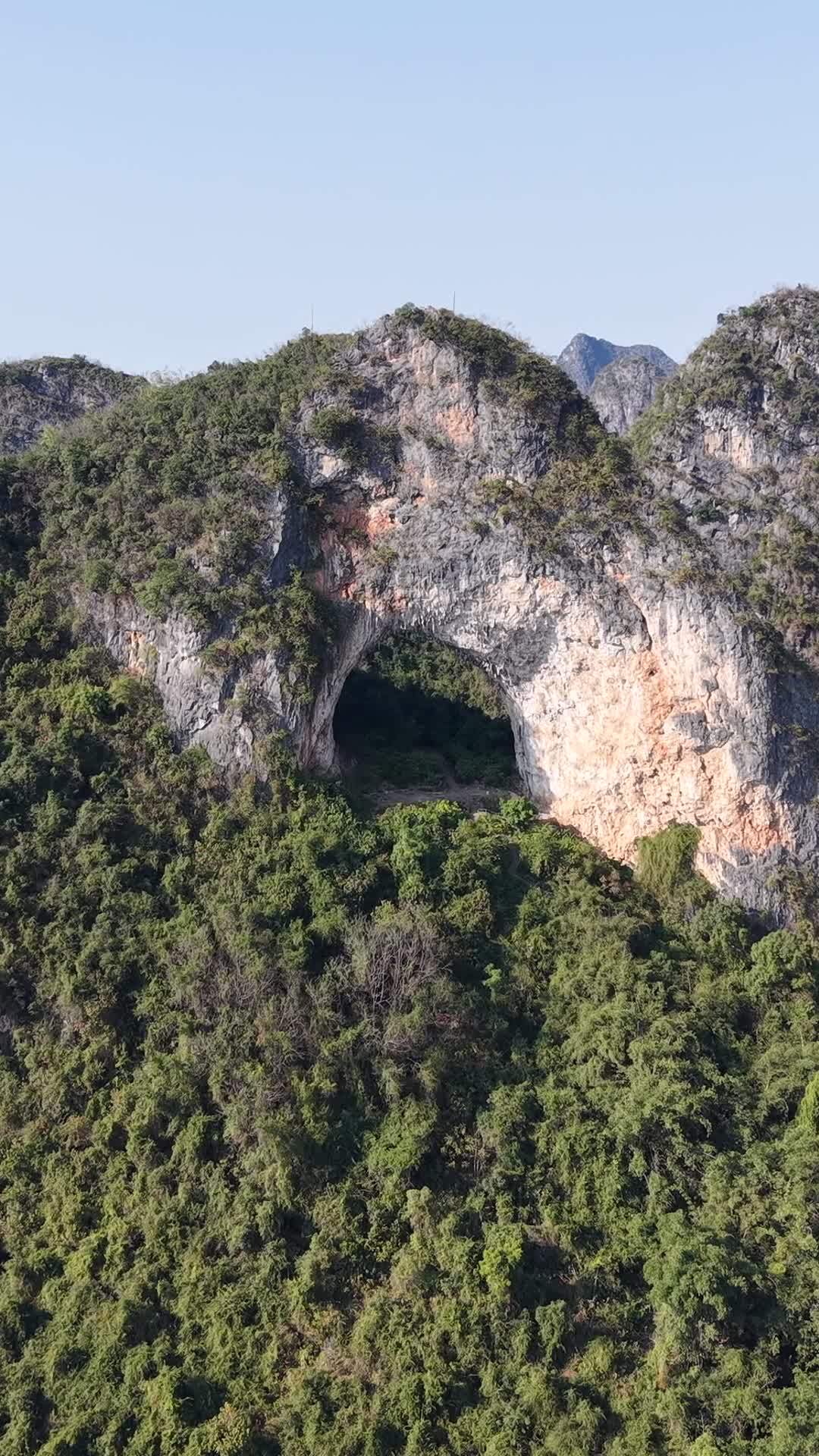 山洞之谜