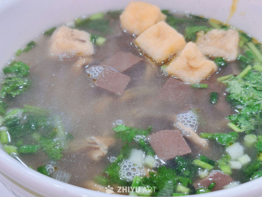 美味的鸭血粉丝汤