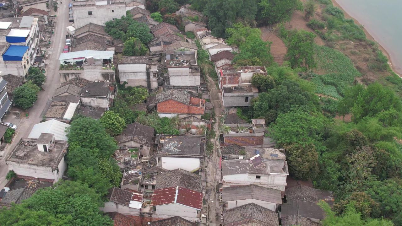 城市破旧老城区房屋建筑航拍  
