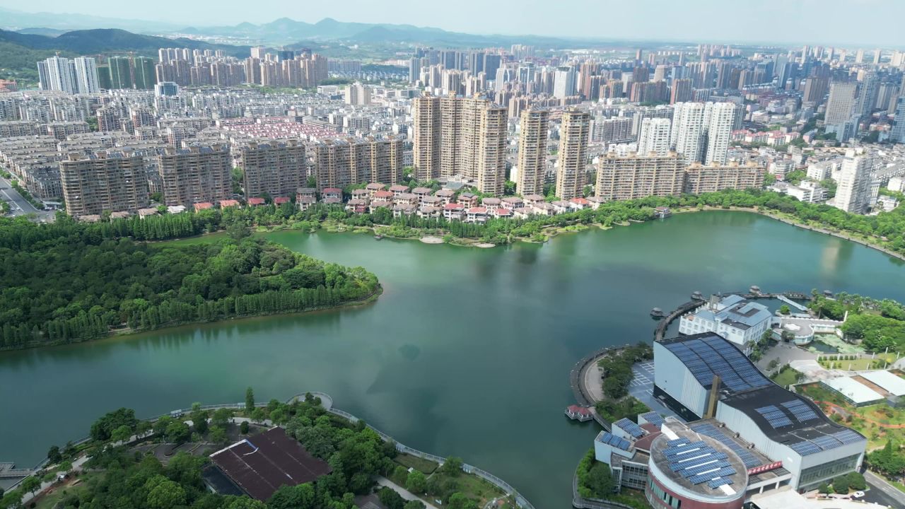  航拍江西新余北湖公园