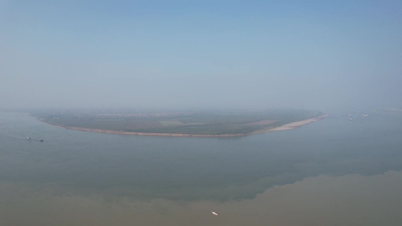 湖南岳阳洞庭湖长江交汇处航拍