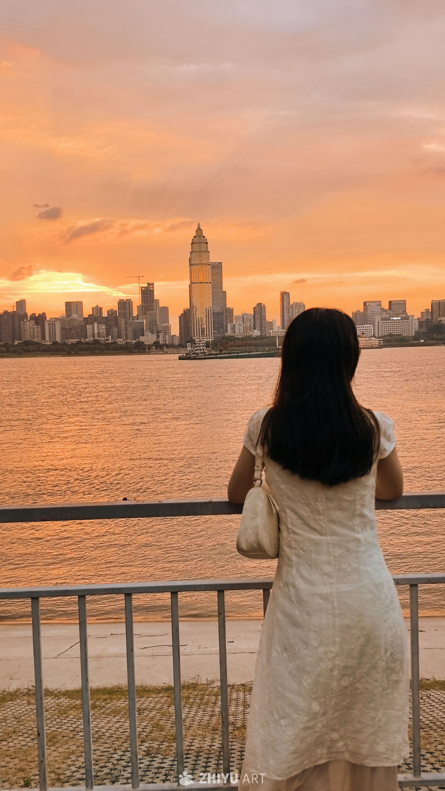 夕阳无限好，只是近黄昏 🌇