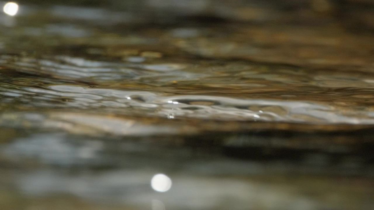 山泉水矿泉水潺潺小溪流水瀑布 8