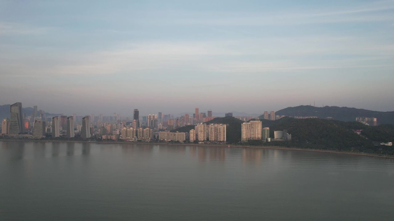 广东珠海城市清晨建筑高楼航拍