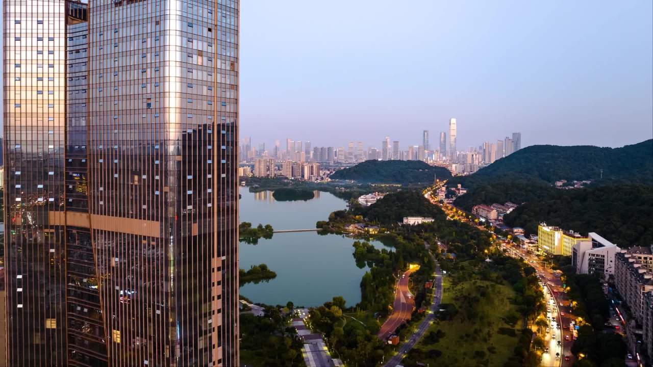 湖南长沙咸嘉湖城市建筑风光航拍延时 1