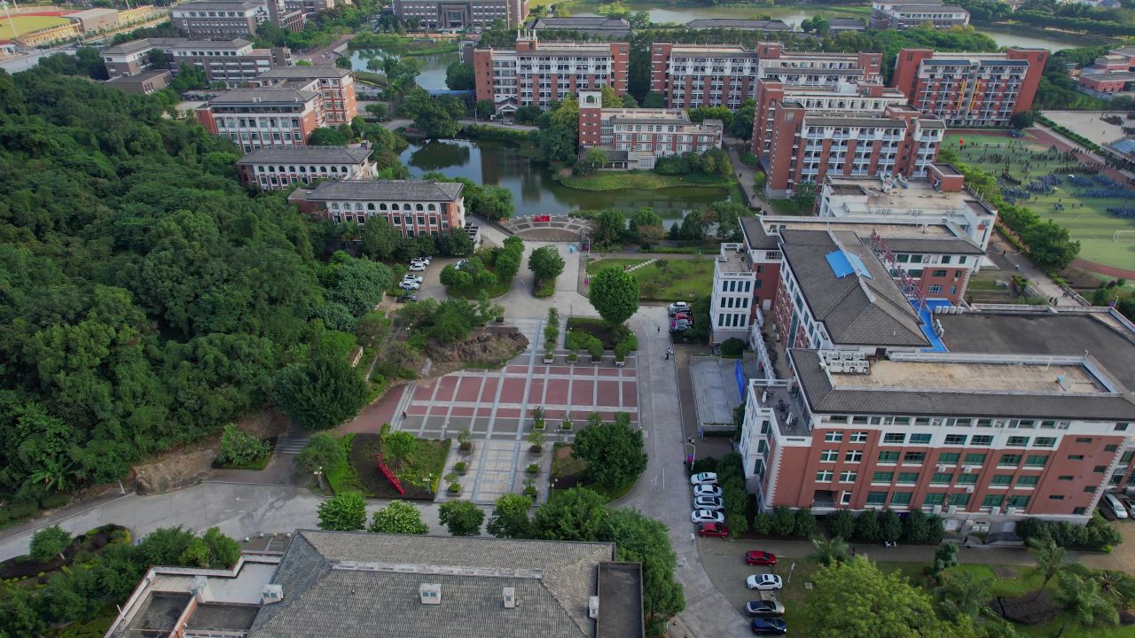 航拍福建华南女子学院