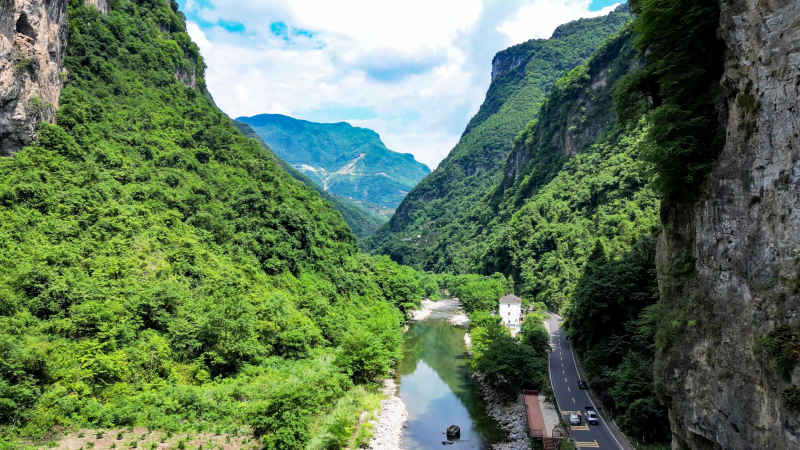 风景航拍大自然天然大峡谷自然风光   