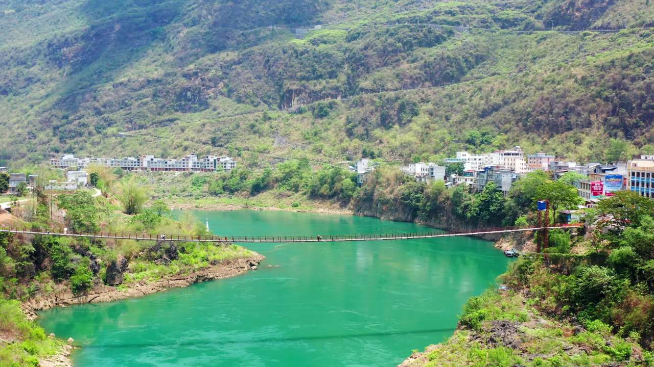 广西龙湾铁索桥 一