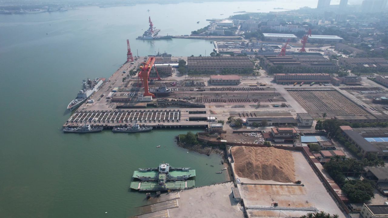 广东湛江港口码头航拍