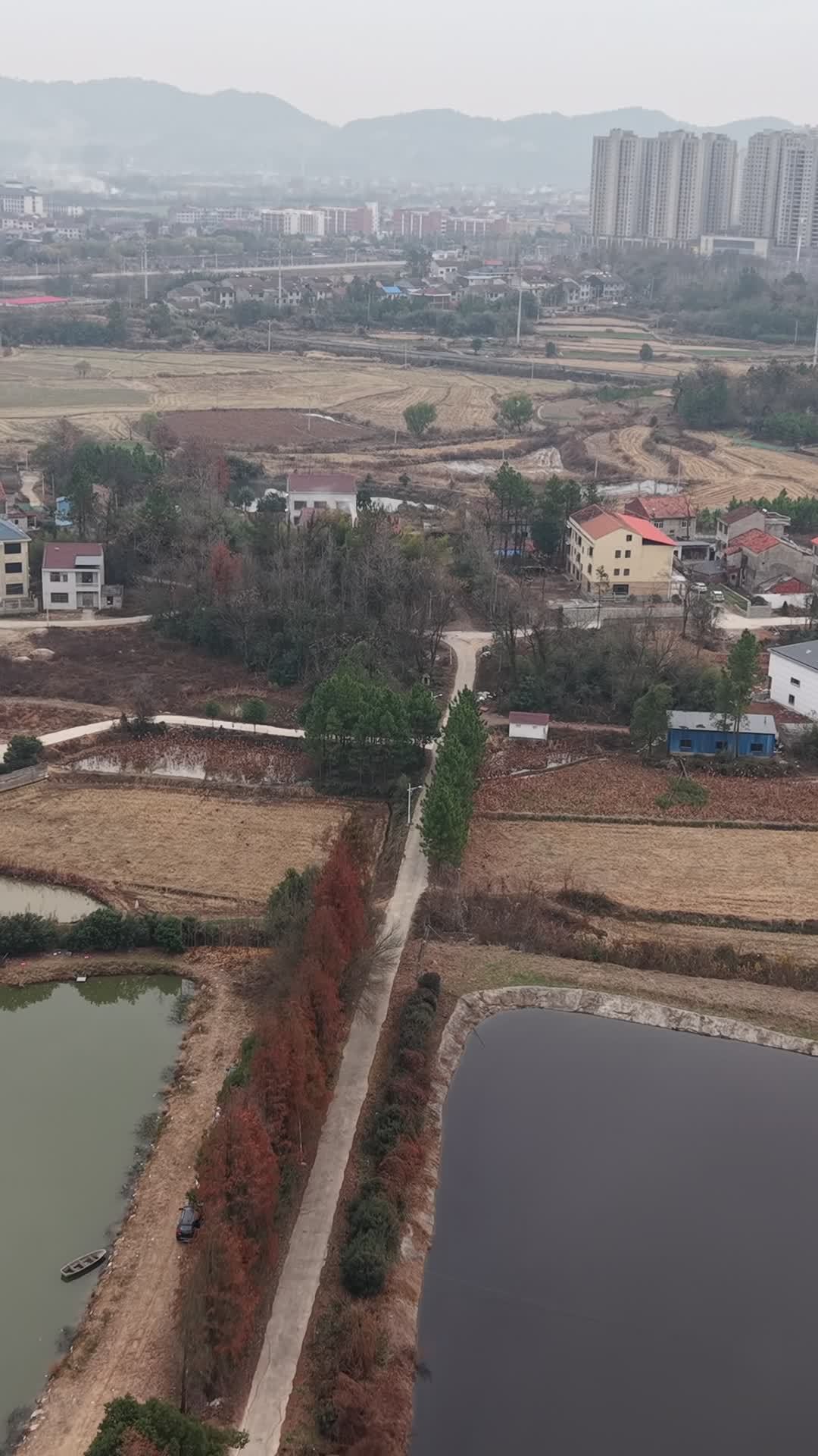 乡村风光与城市交界