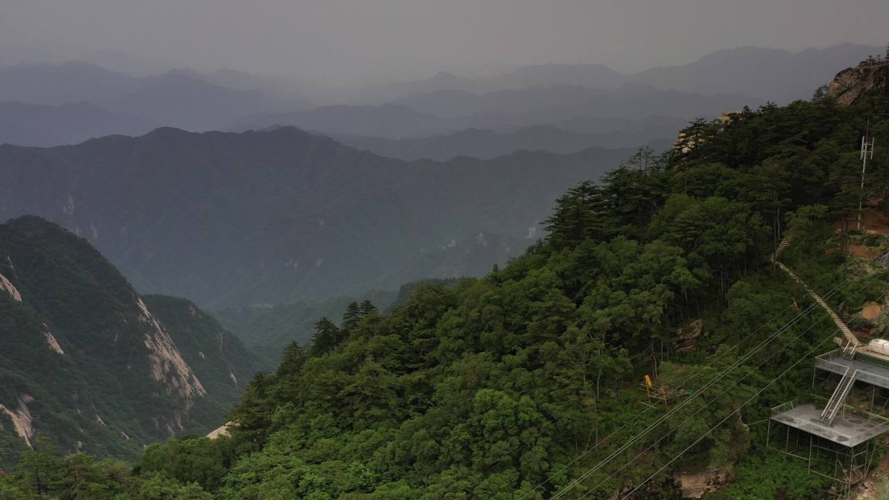 山间栈道之旅