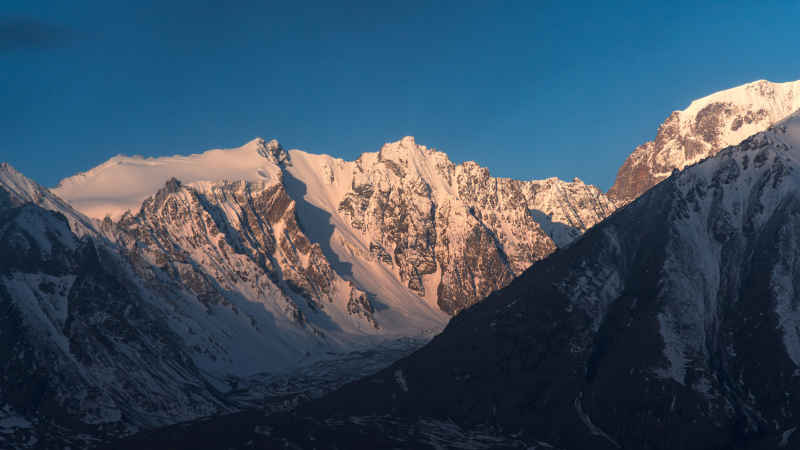 塔县雪山