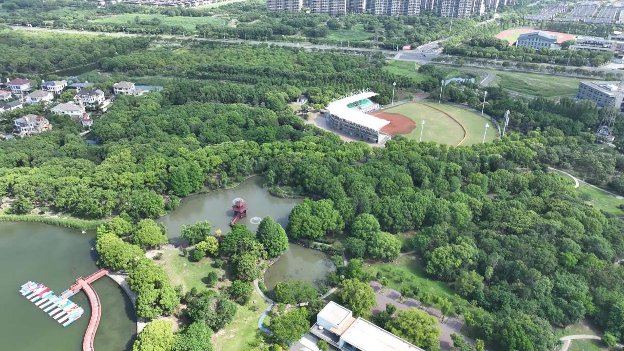 航拍江苏昆山体育生态园 3