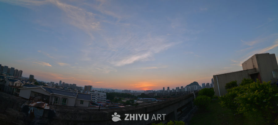 城市日落的宁静时光