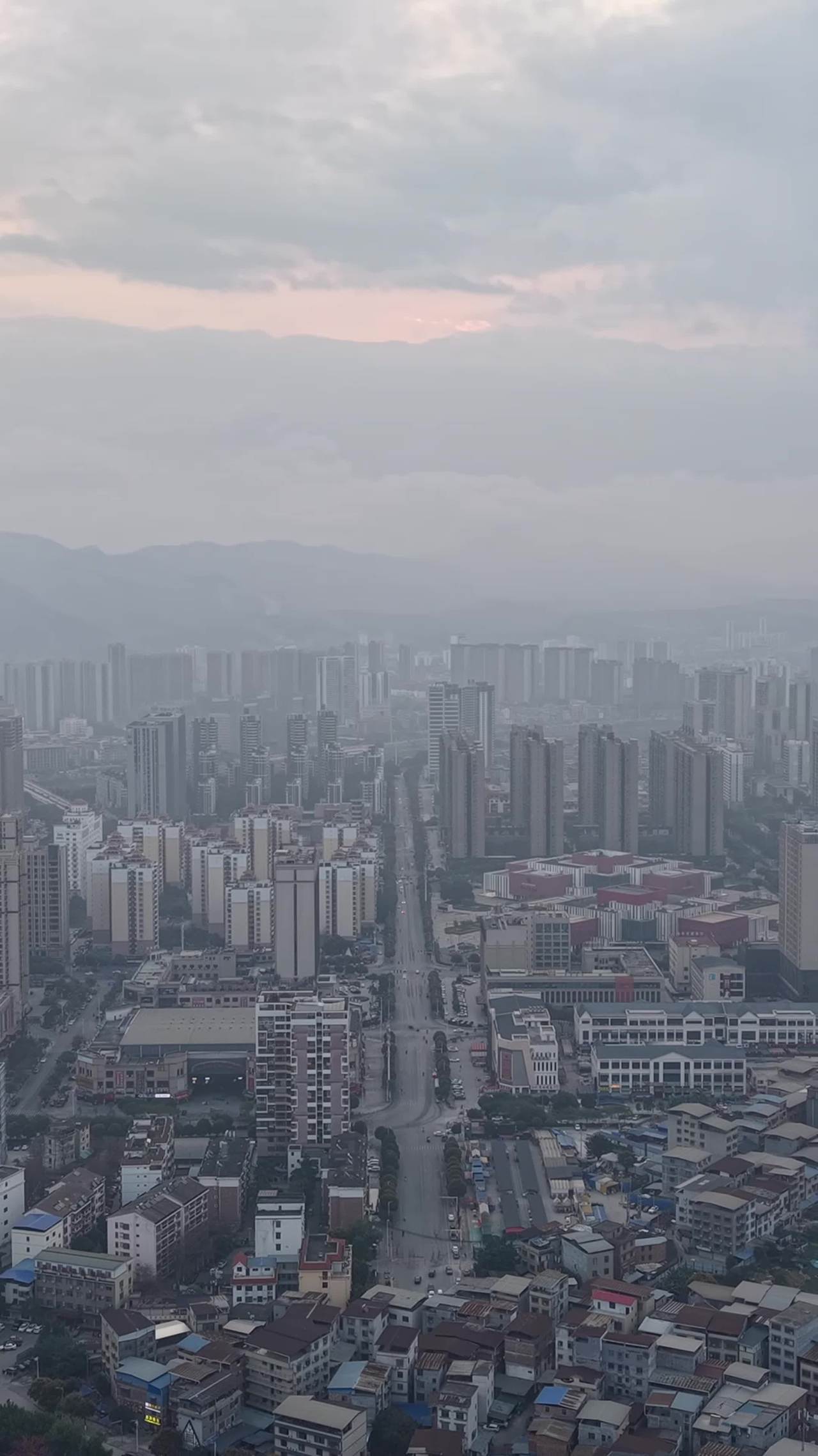 城市日落全景