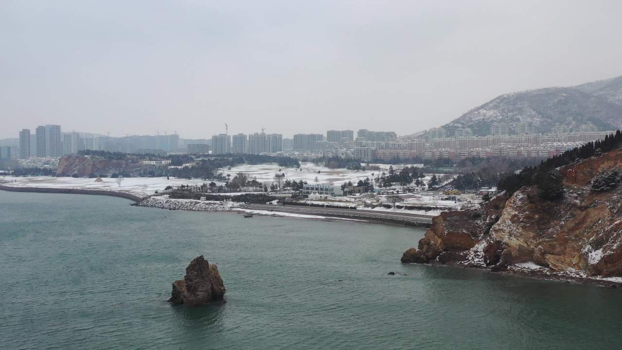 青岛石老人海边雪景航拍 2